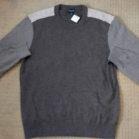 Cashmere sweater